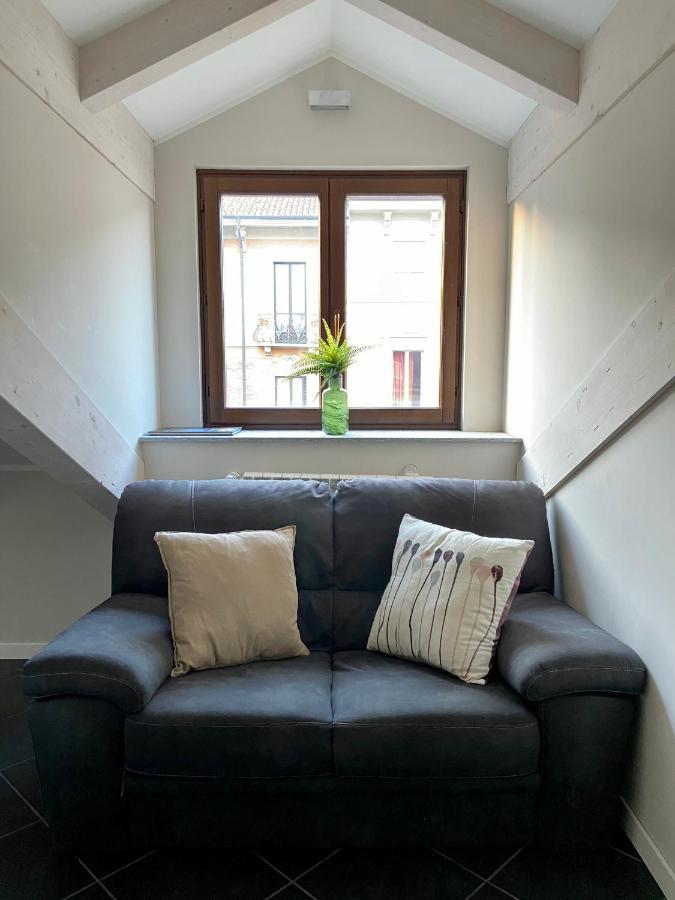 Mansarda D'acaja Apartamento Turín